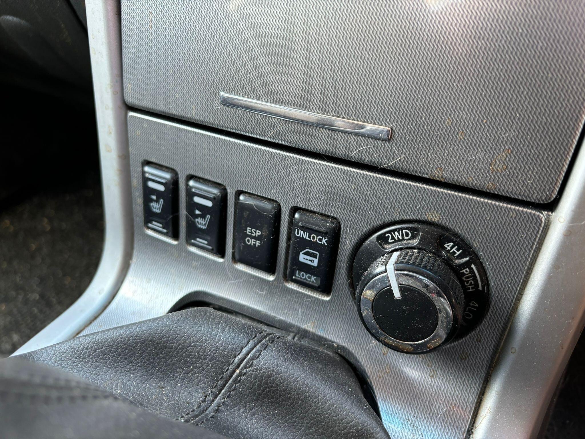 Nissan Navara view 9
