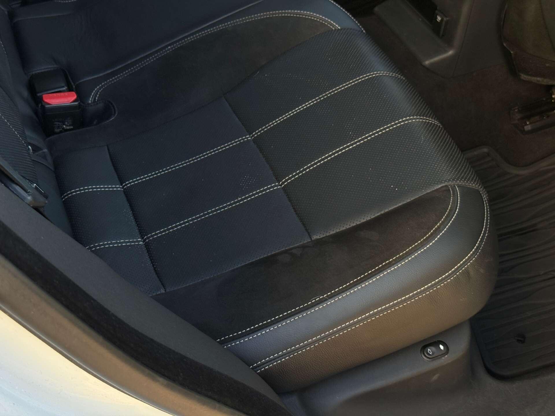 Land Rover Range Rover Velar view 24