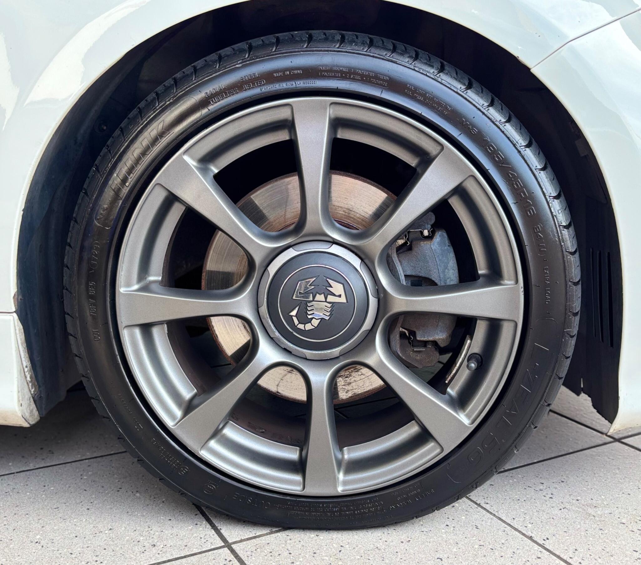 Abarth 595 view 17