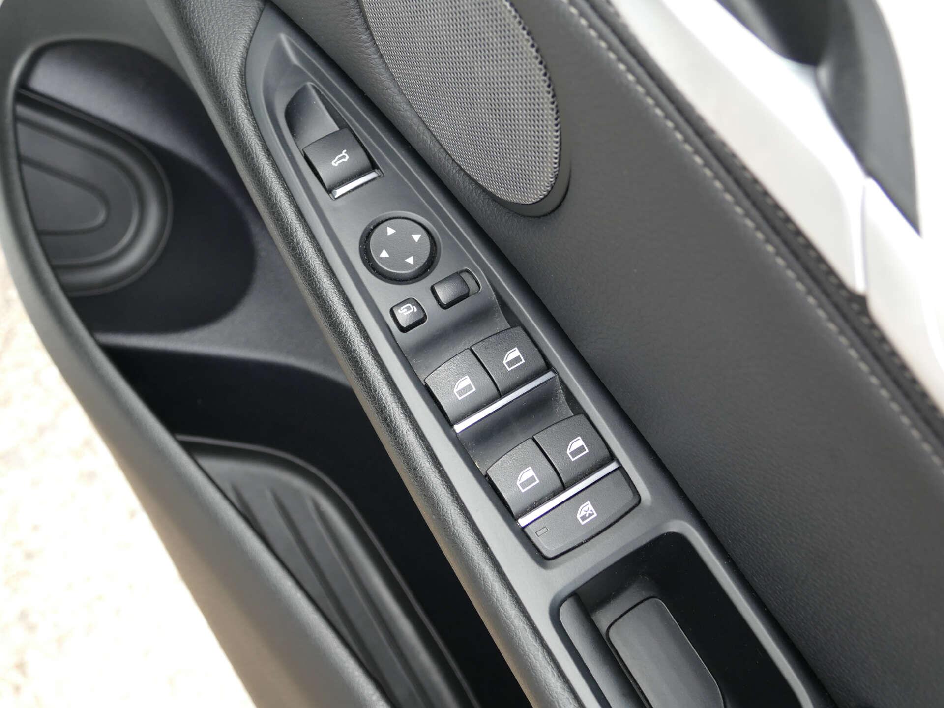 BMW X6 view 46