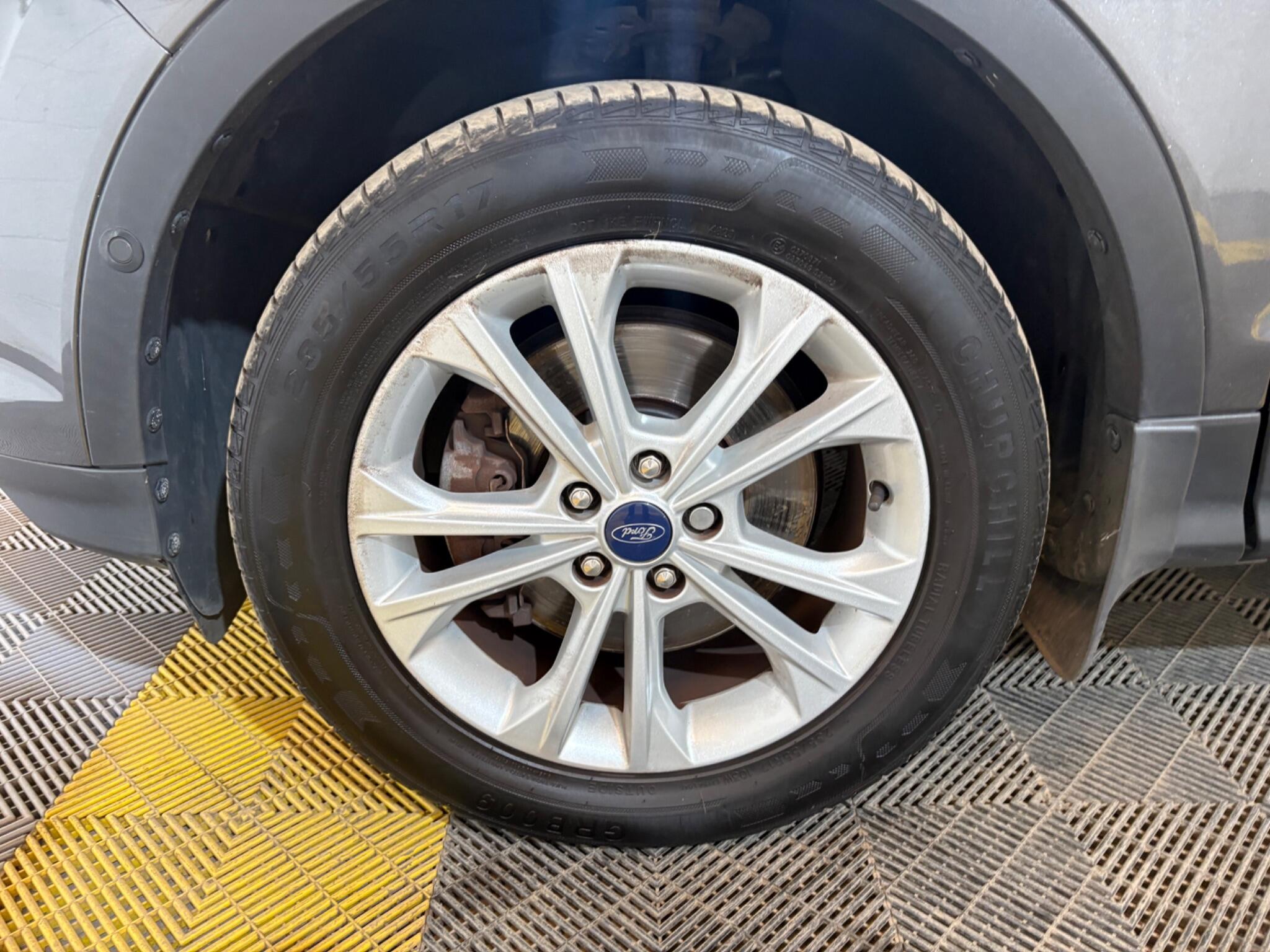 Ford Kuga view 41