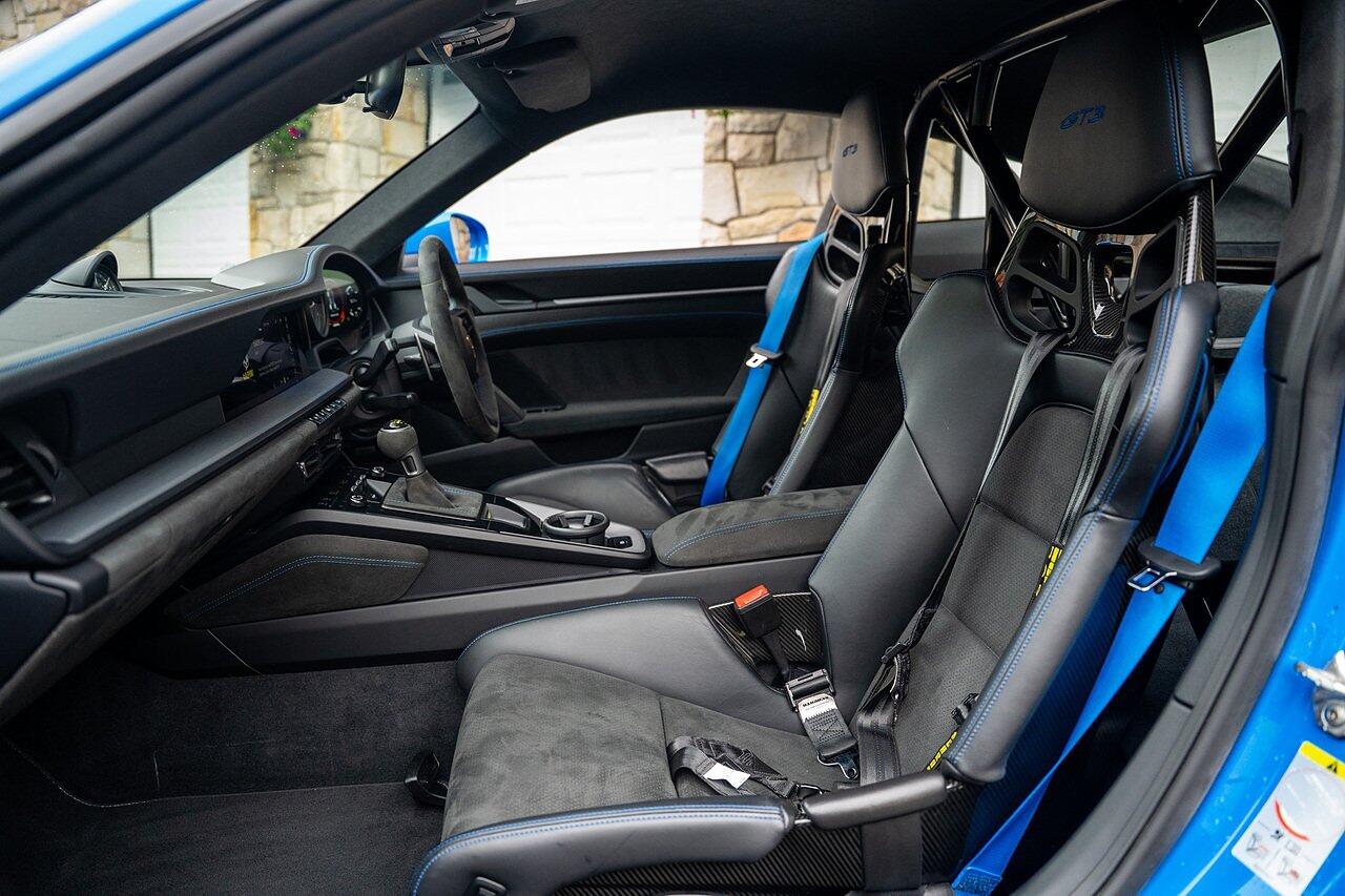 Porsche 911 view 83