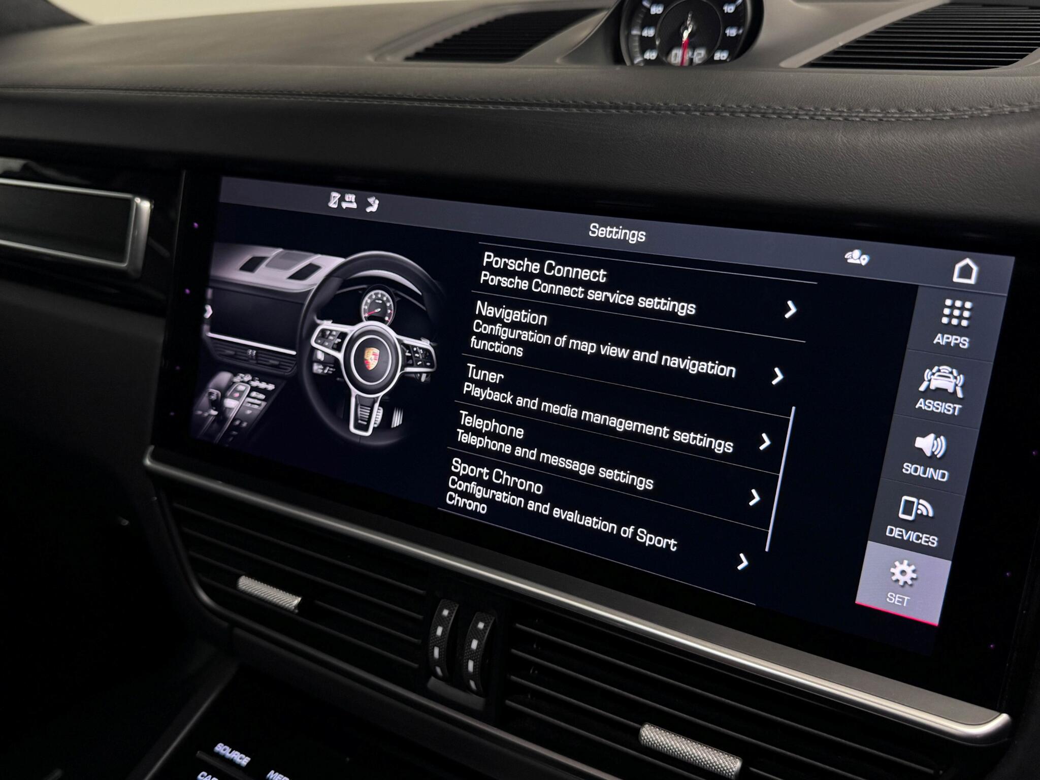 Porsche Cayenne view 79