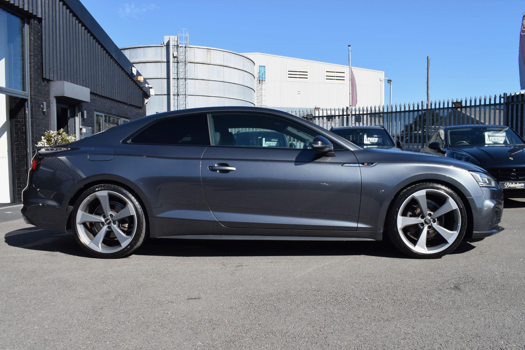Audi A5 view 4