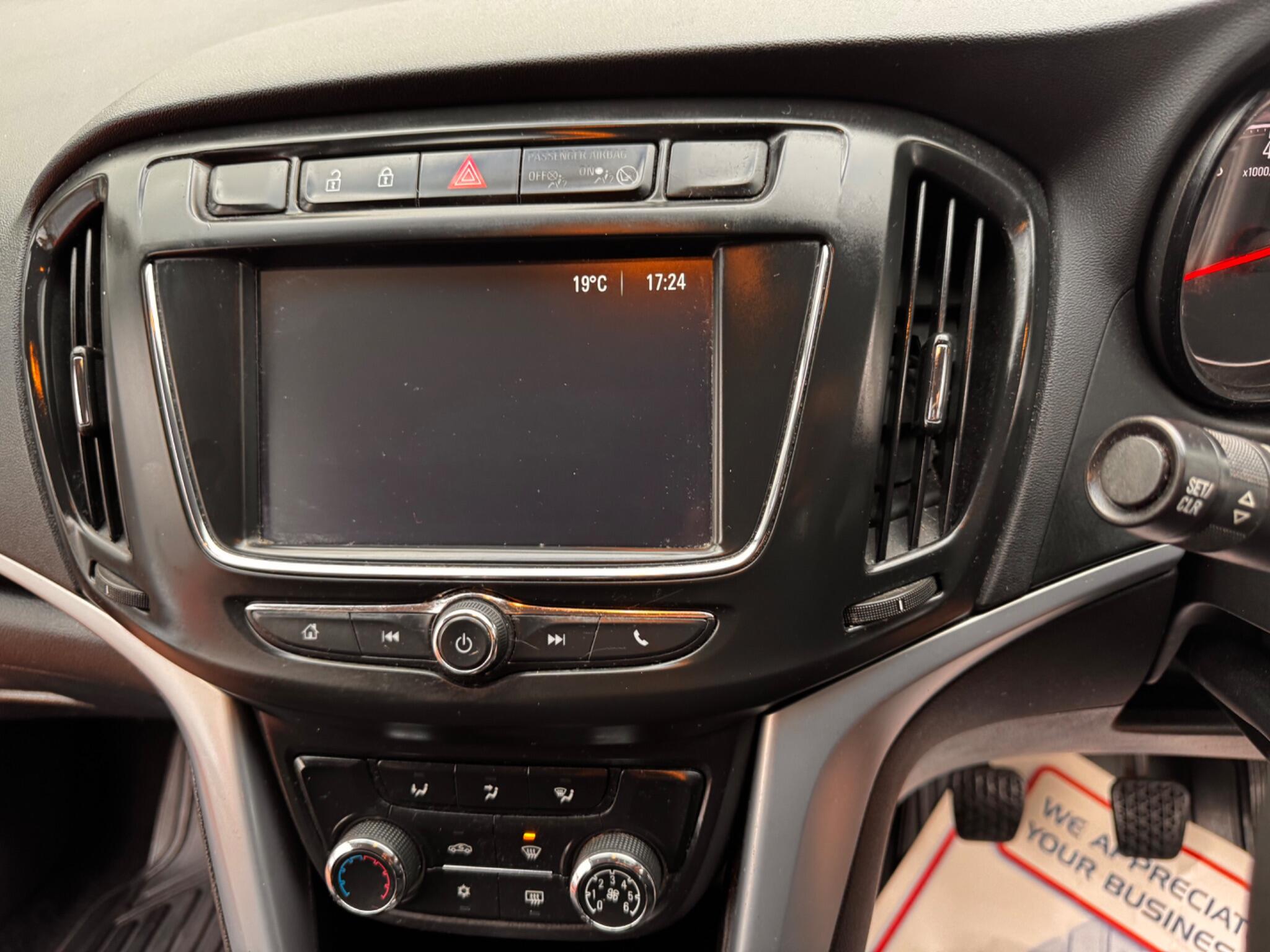 Vauxhall Zafira Tourer view 35
