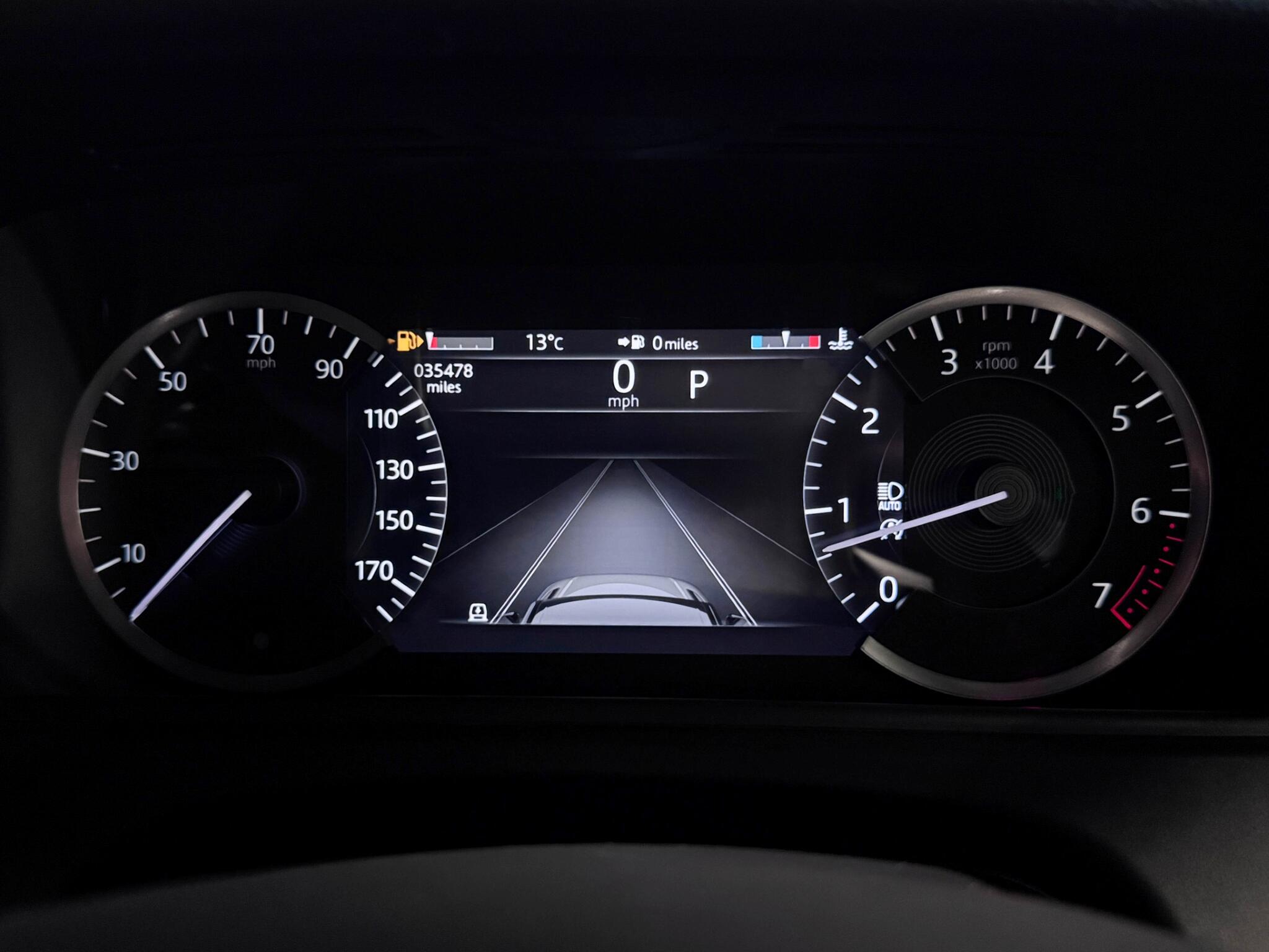 Land Rover Range Rover Velar view 37