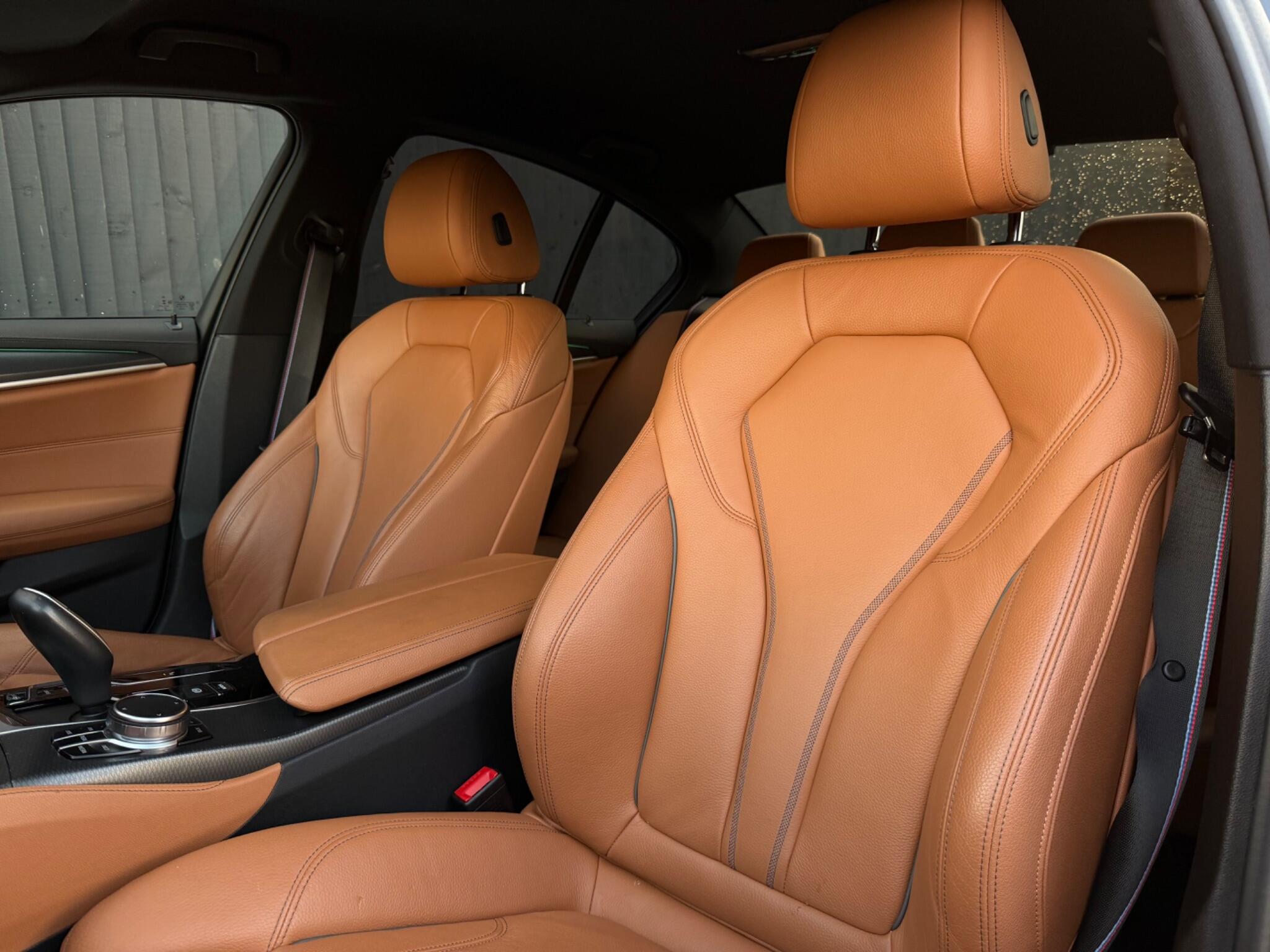 BMW 5 Series view 5