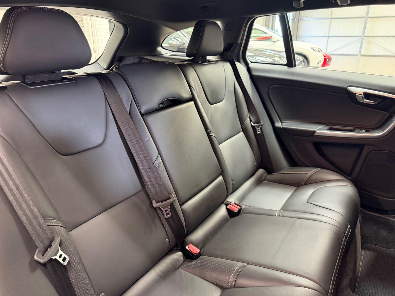 Volvo V60 view 22