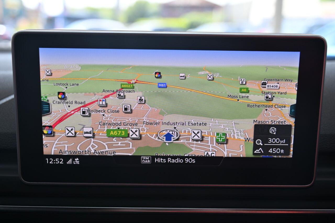 Audi S4 Avant view 29