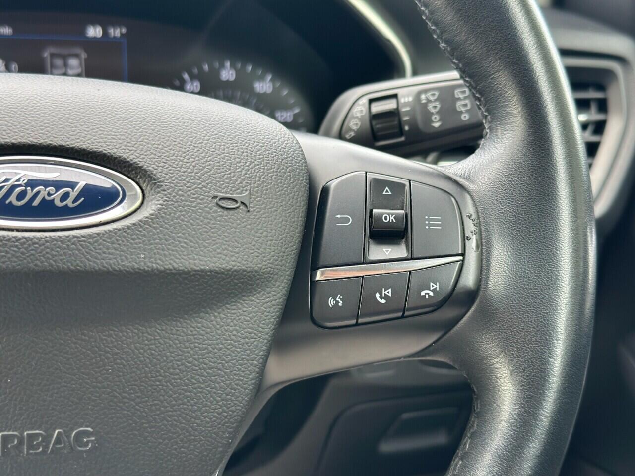Ford Focus view 15