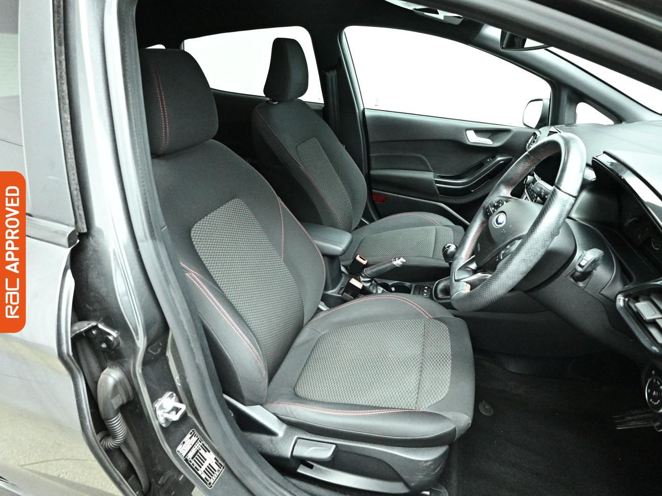 Ford Fiesta view 12