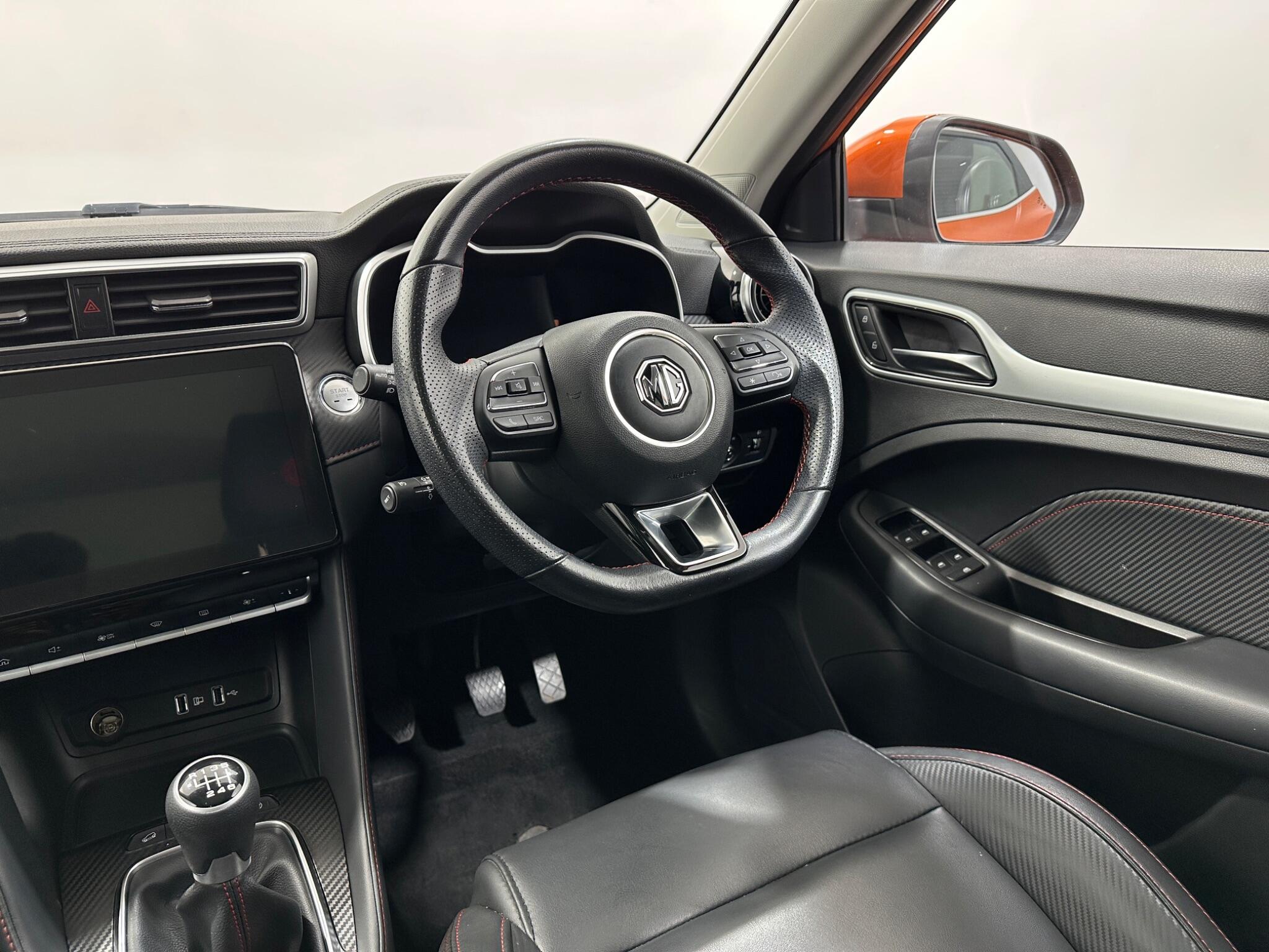 MG ZS view 12
