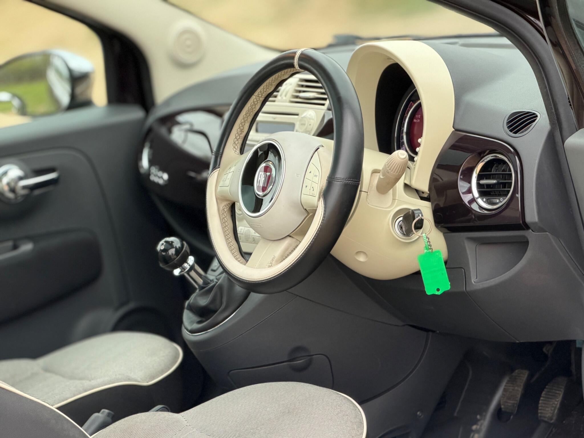 2014 Fiat 500 1.2 Lounge Euro 6 (s/s) 3dr image 19