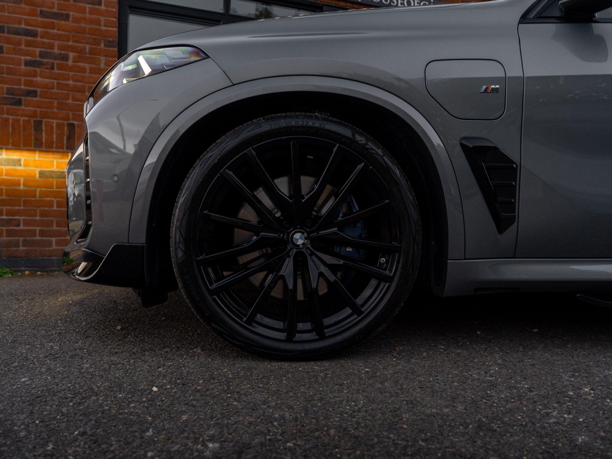 BMW X5 view 29