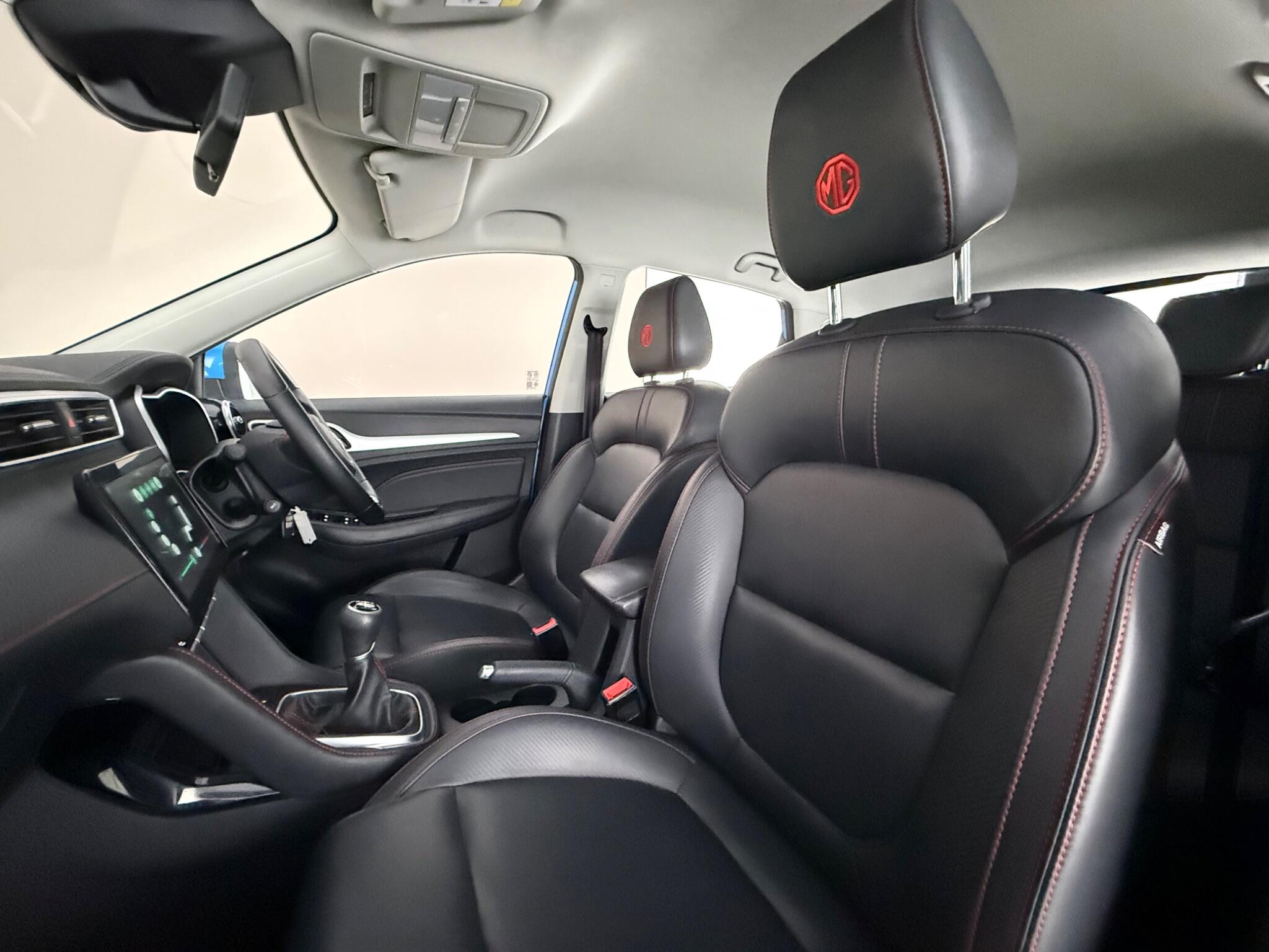 MG ZS view 29