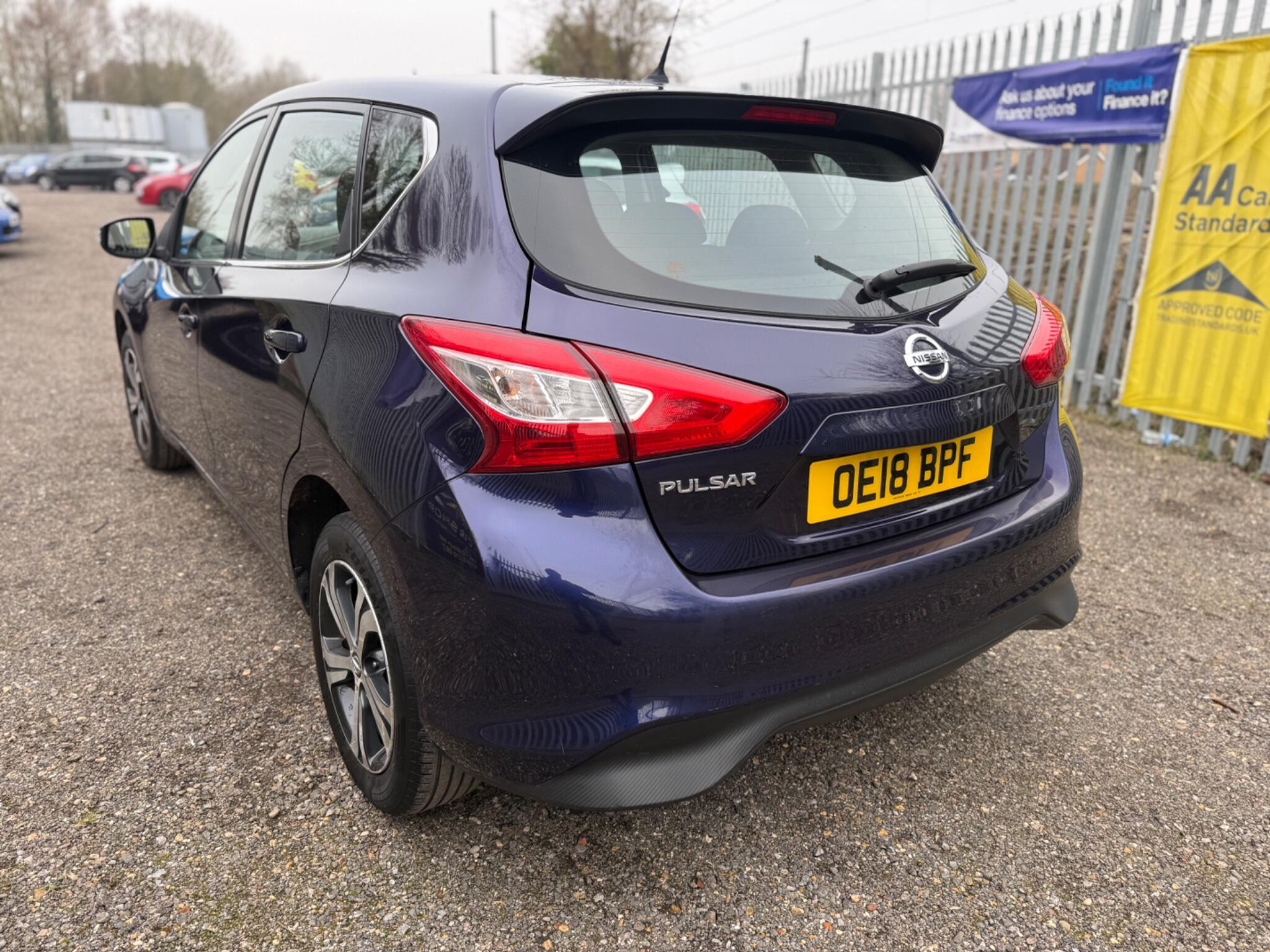 2018 Nissan Pulsar image 6