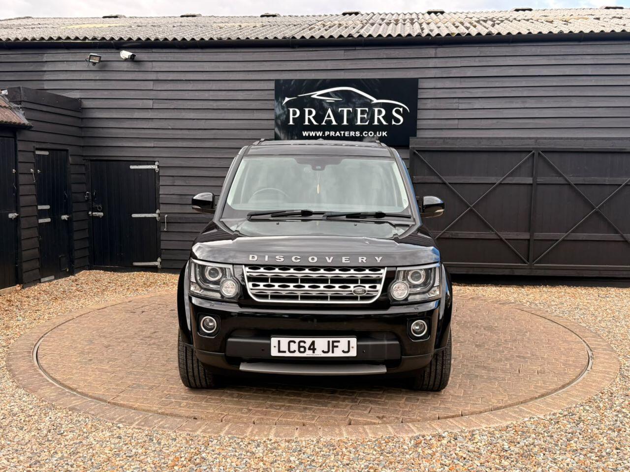 Land Rover Discovery view 4