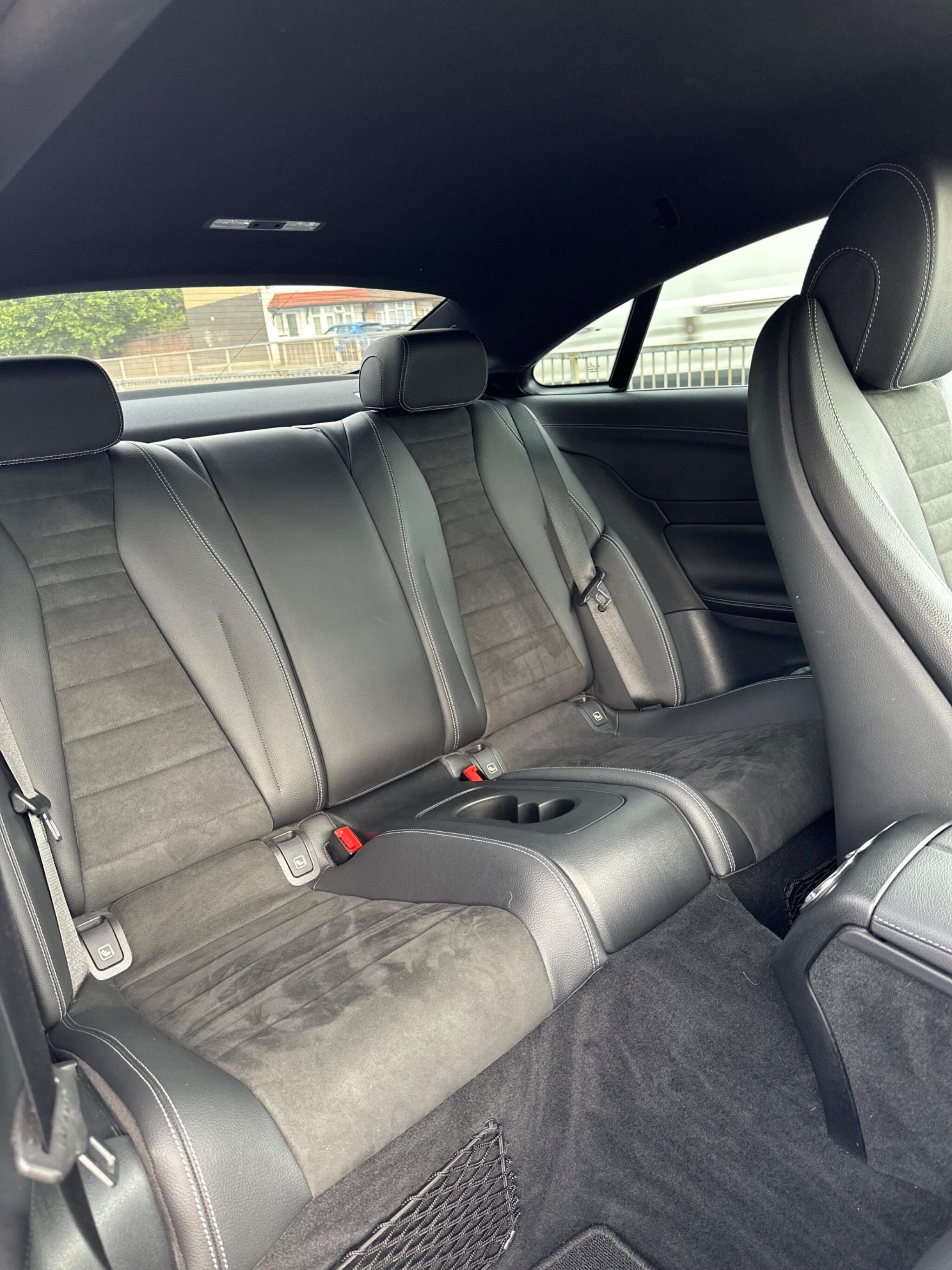 Mercedes-Benz E-Class view 12
