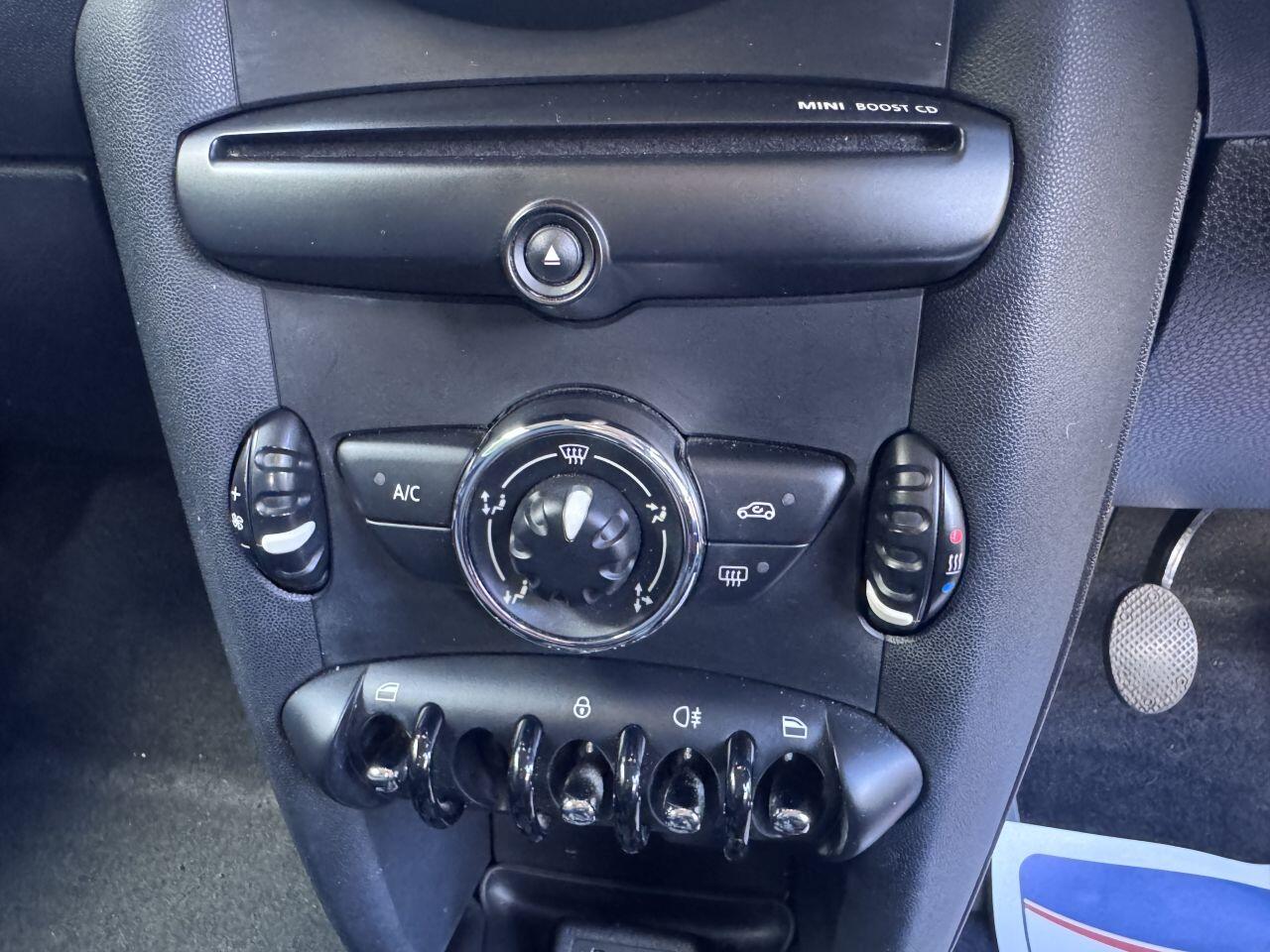 MINI Hatch view 20