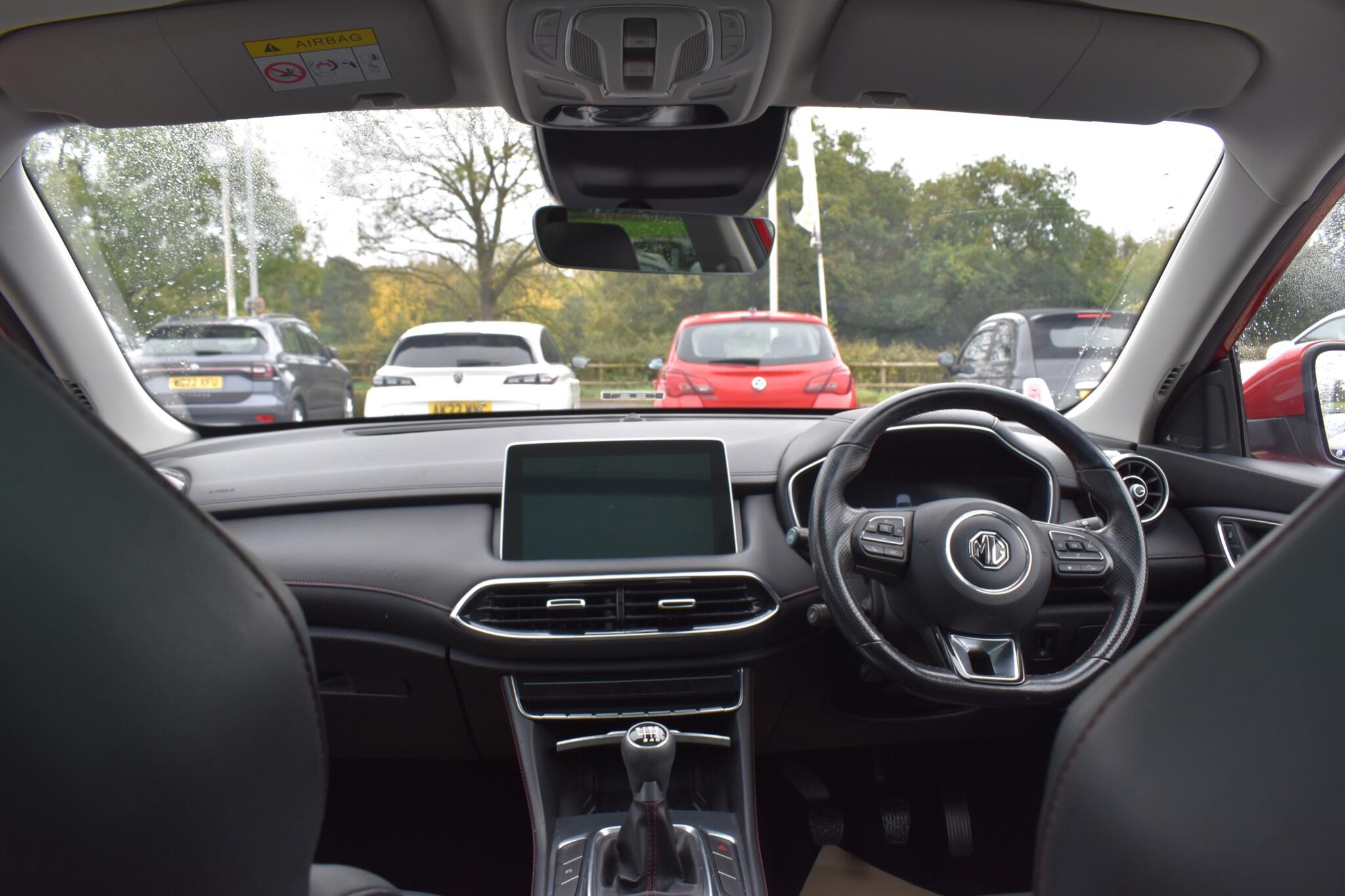 MG HS - 1.5 T-GDI Exclusive Euro 6 (s/s) 5dr - Image 18