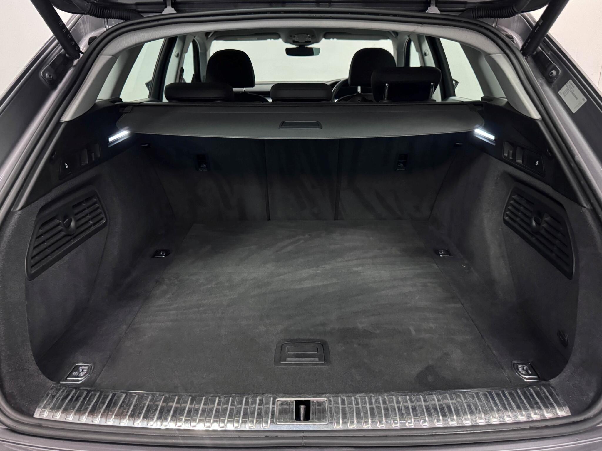 Audi E-Tron view 7