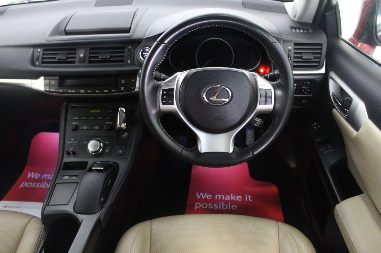 Lexus CT view 44