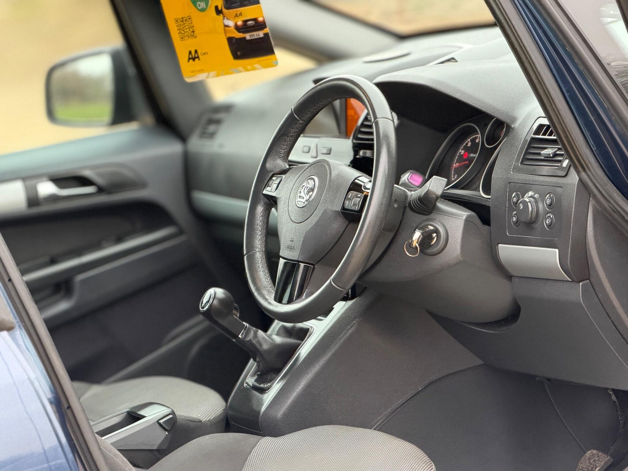 2012 Vauxhall Zafira 1.6 16V Excite Euro 5 5dr image 16