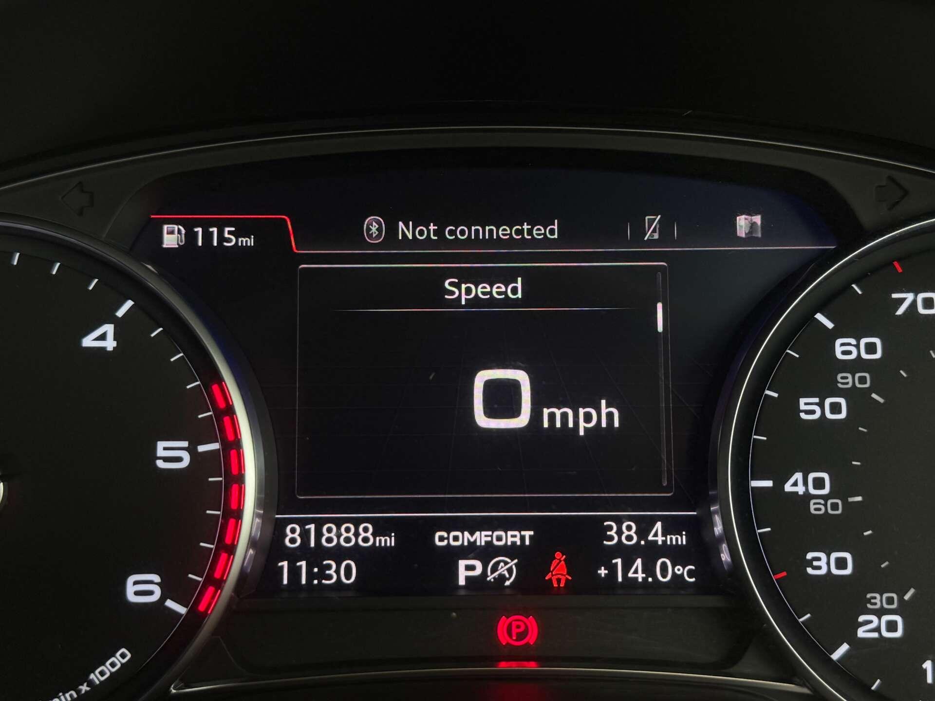 Audi Q7 view 48