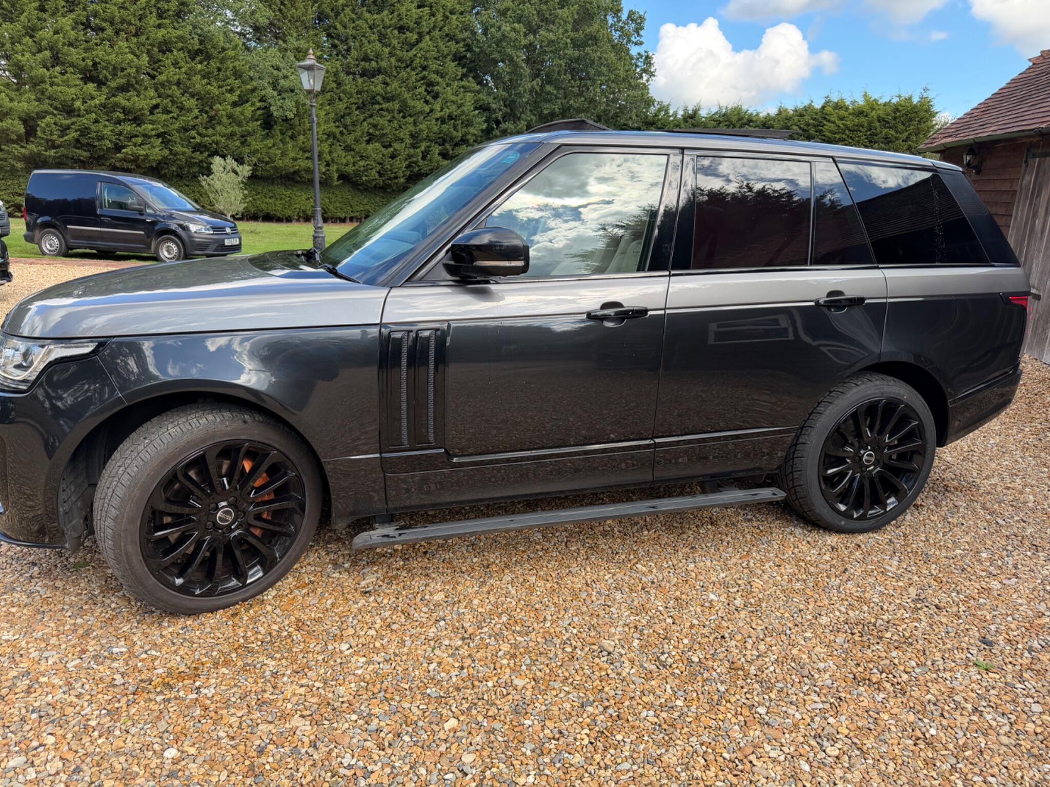 Land Rover Range Rover view 5
