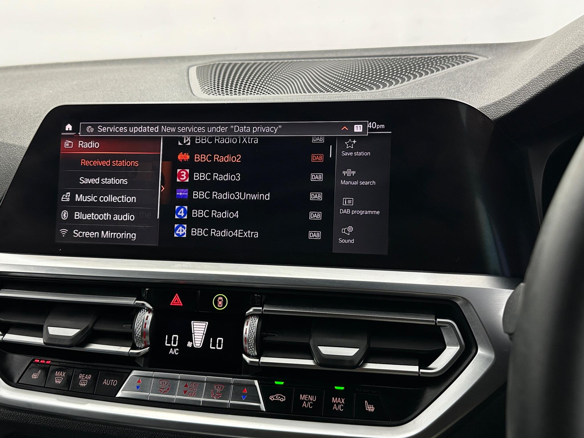 BMW 3 Series view 26
