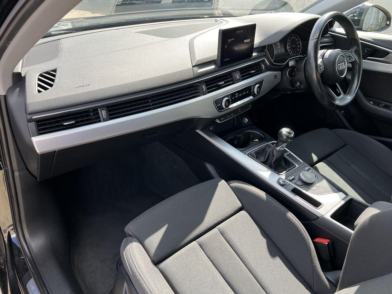 Audi A4 view 23