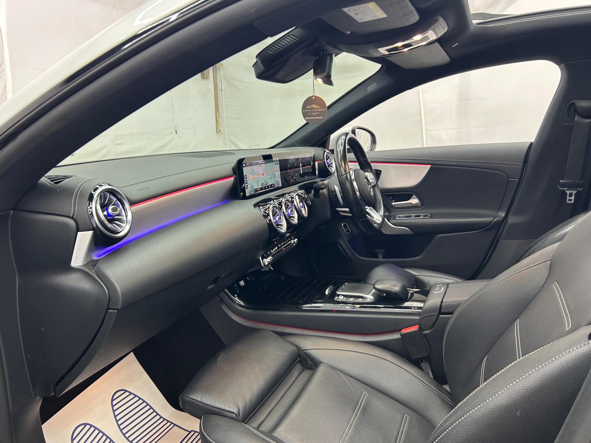 Mercedes-Benz Cla view 51
