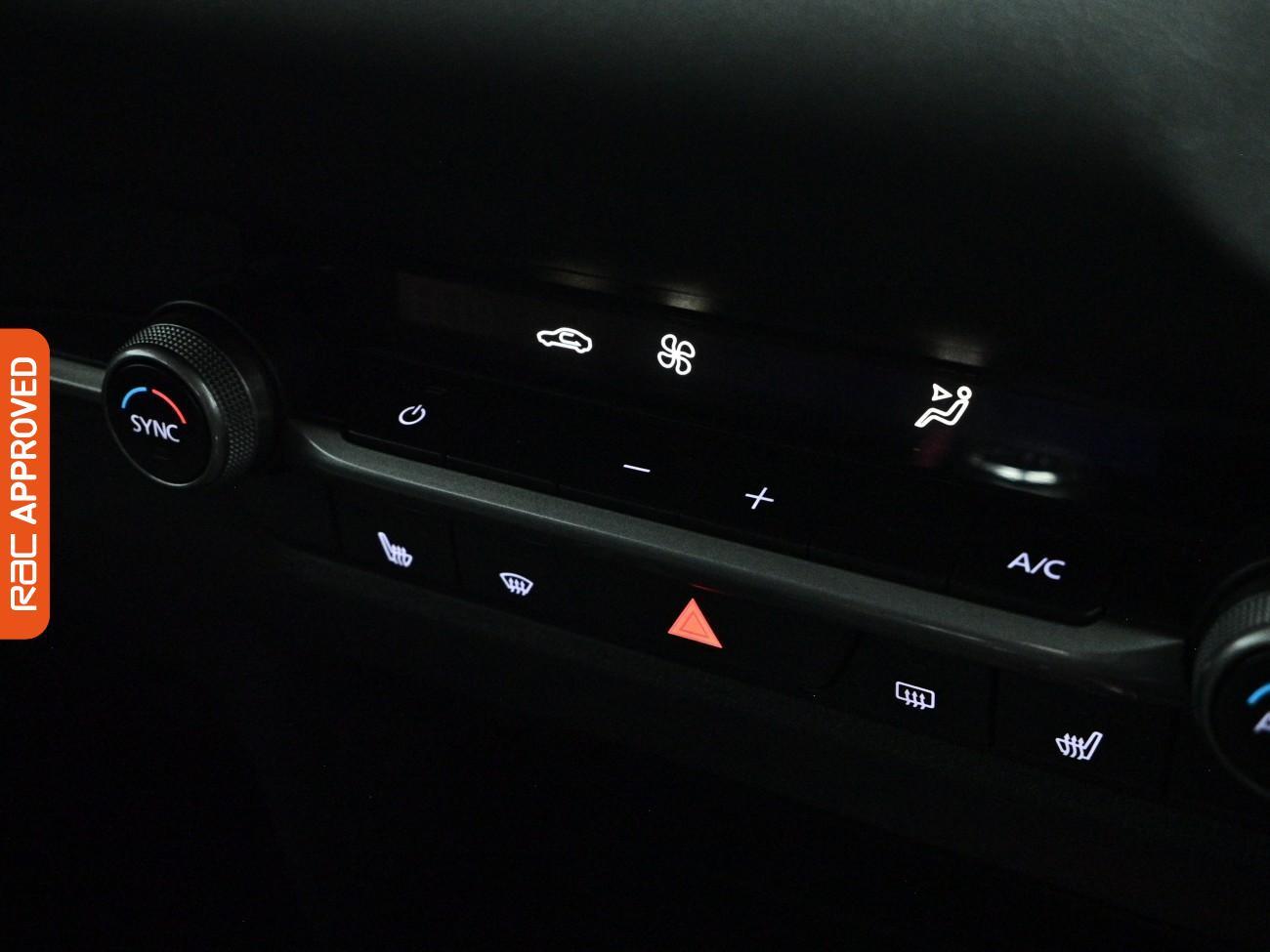 Mazda CX-30 view 16