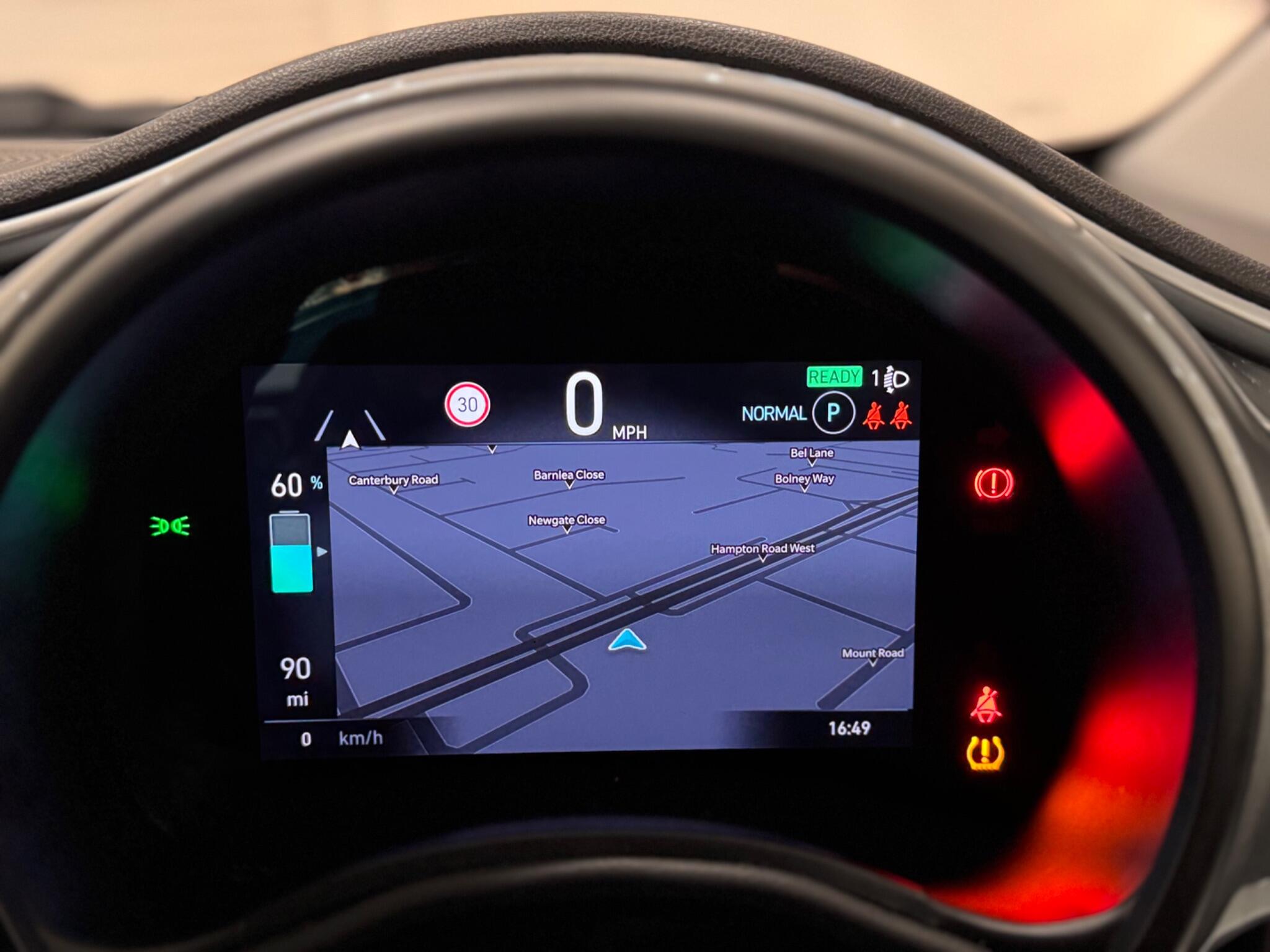 Fiat 500E view 13