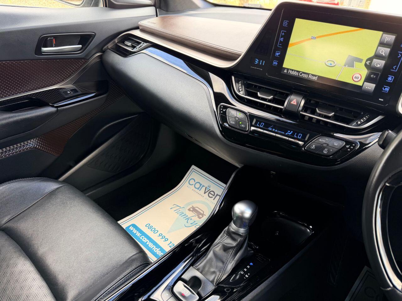 Toyota C-HR view 31