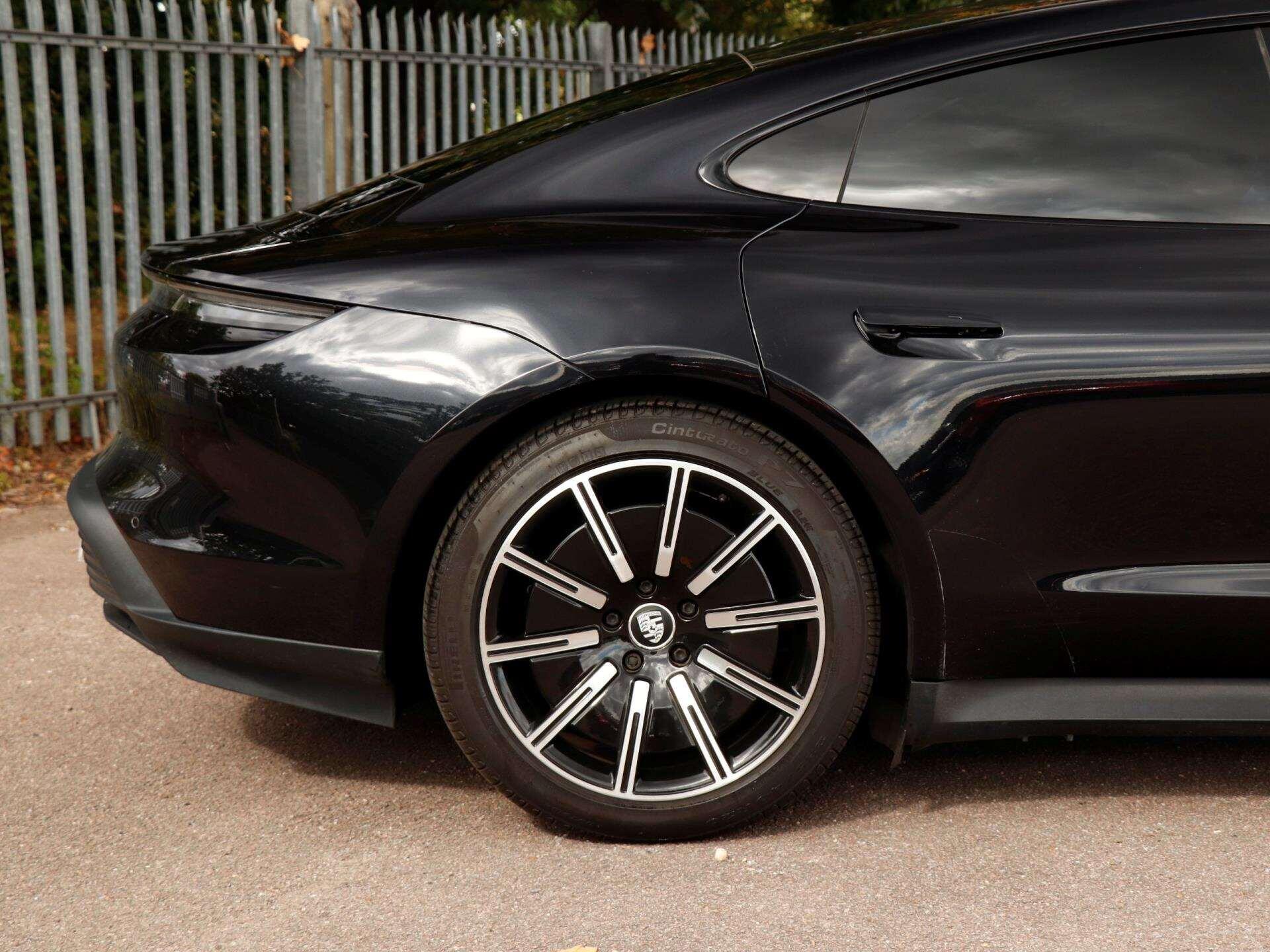 Porsche Taycan view 34