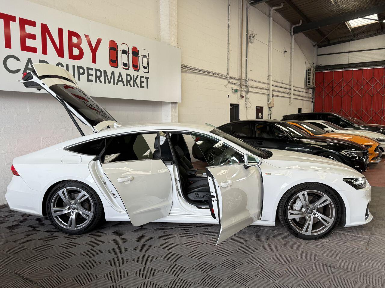 Audi A7 view 14