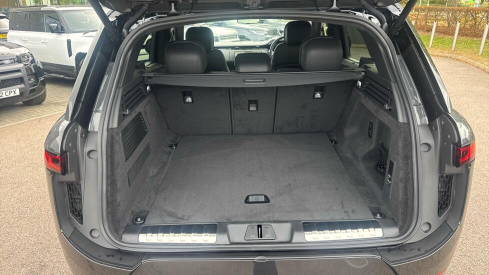Land Rover Range Rover Sport view 10
