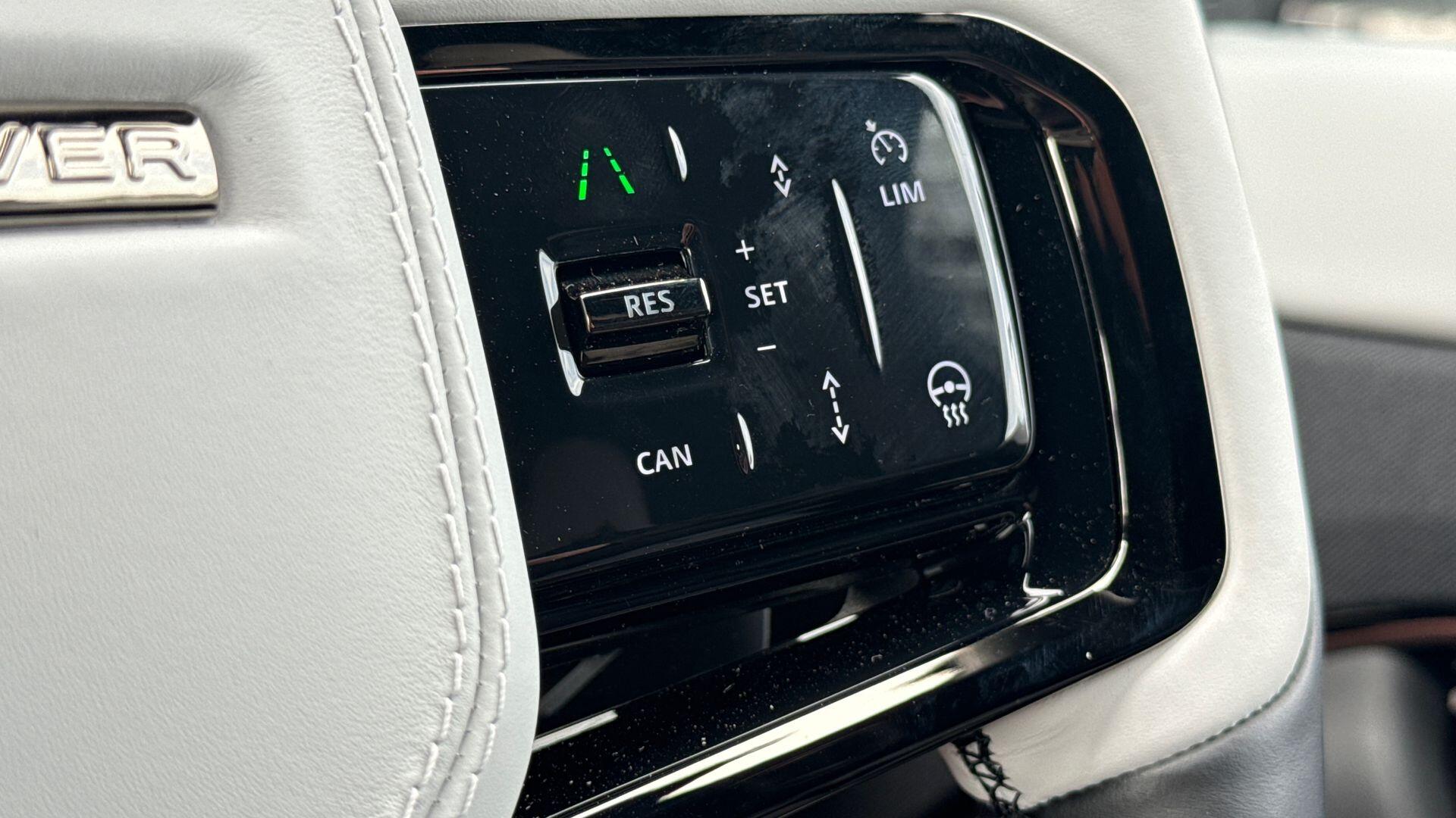 Land Rover Range Rover Sport view 31