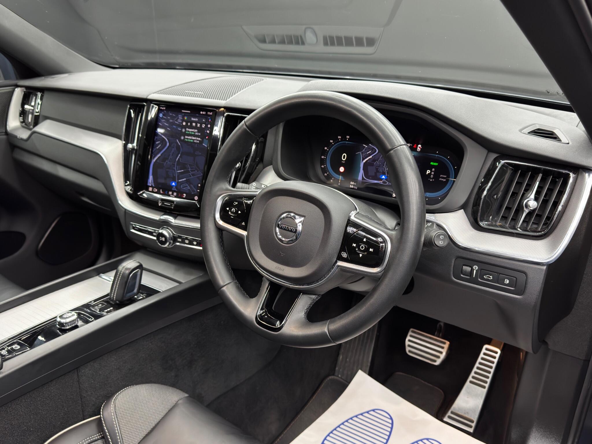 Volvo XC60 view 9