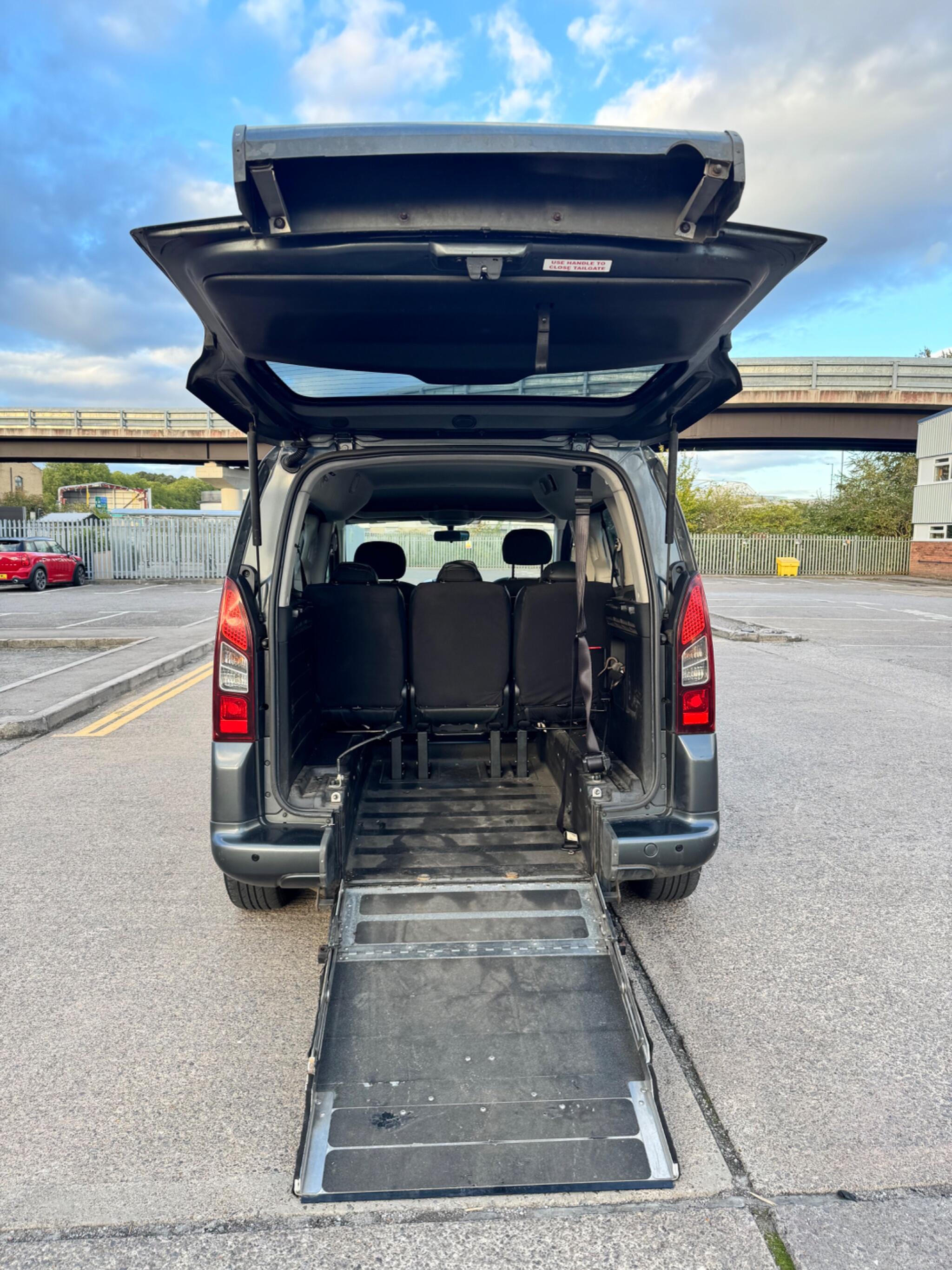 Peugeot Partner Tepee view 41