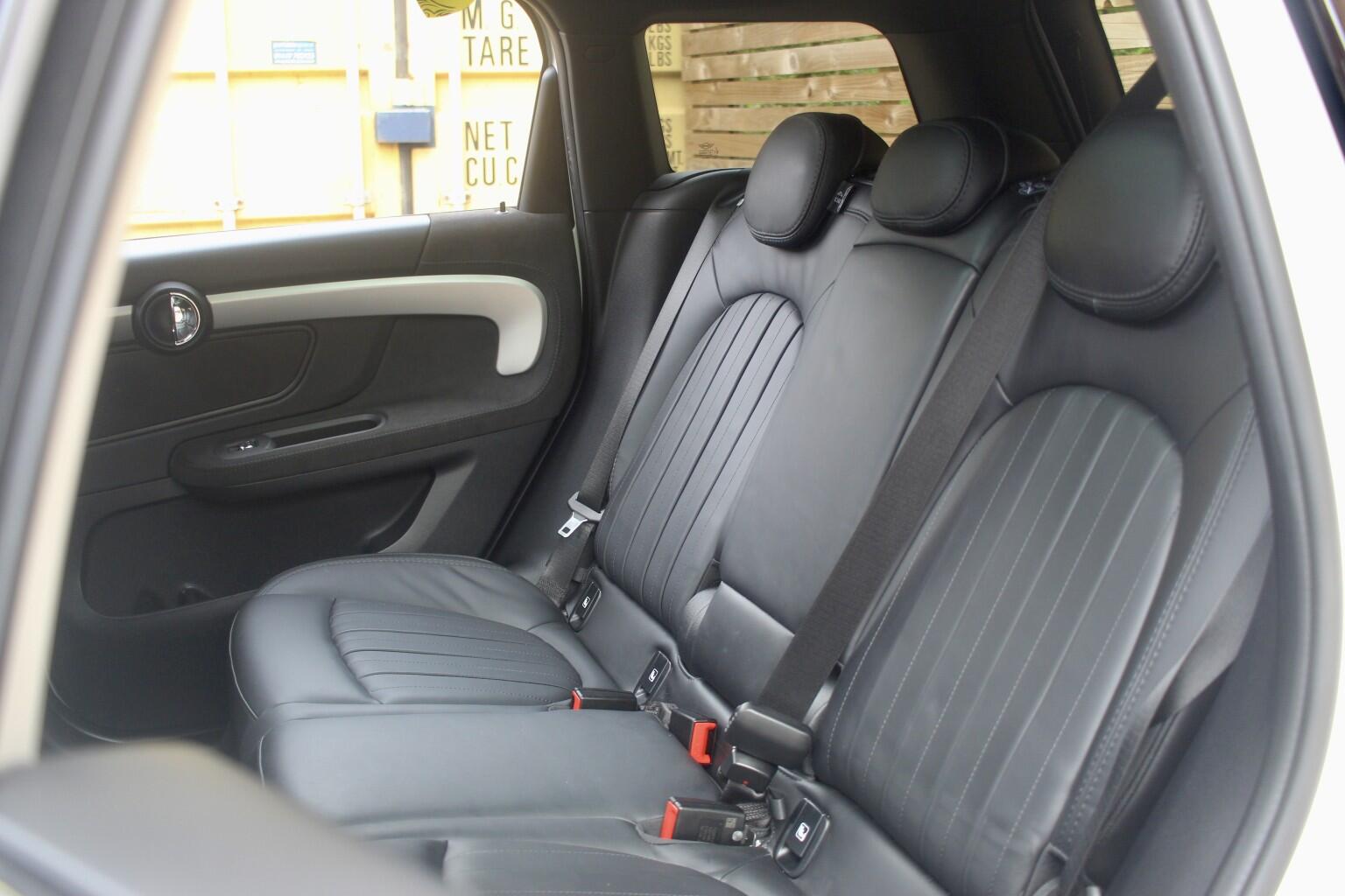 Mini Countryman view 13