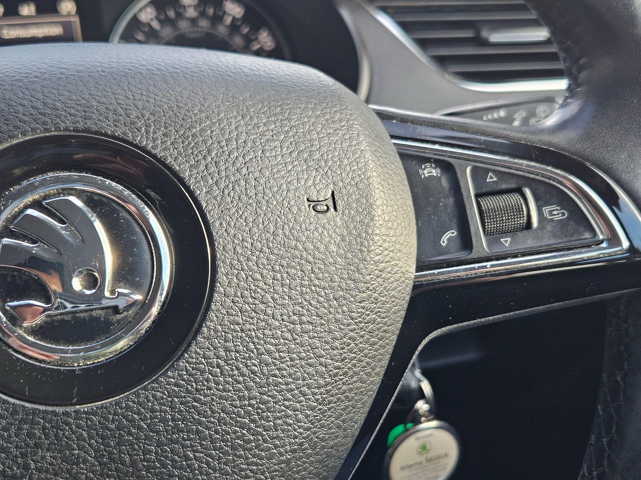 2015 Skoda Octavia image 29