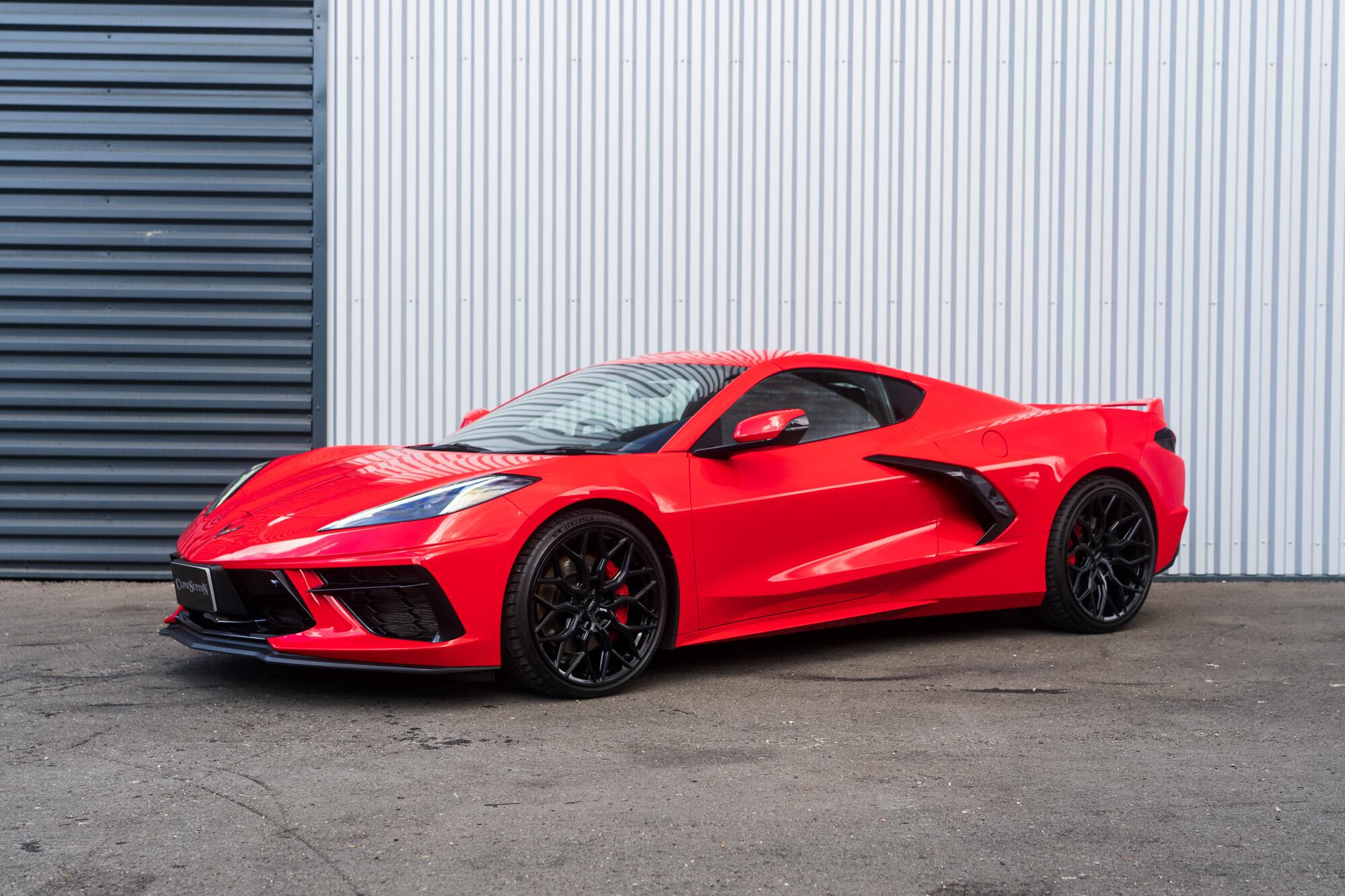 Chevrolet Corvette Stingray main image