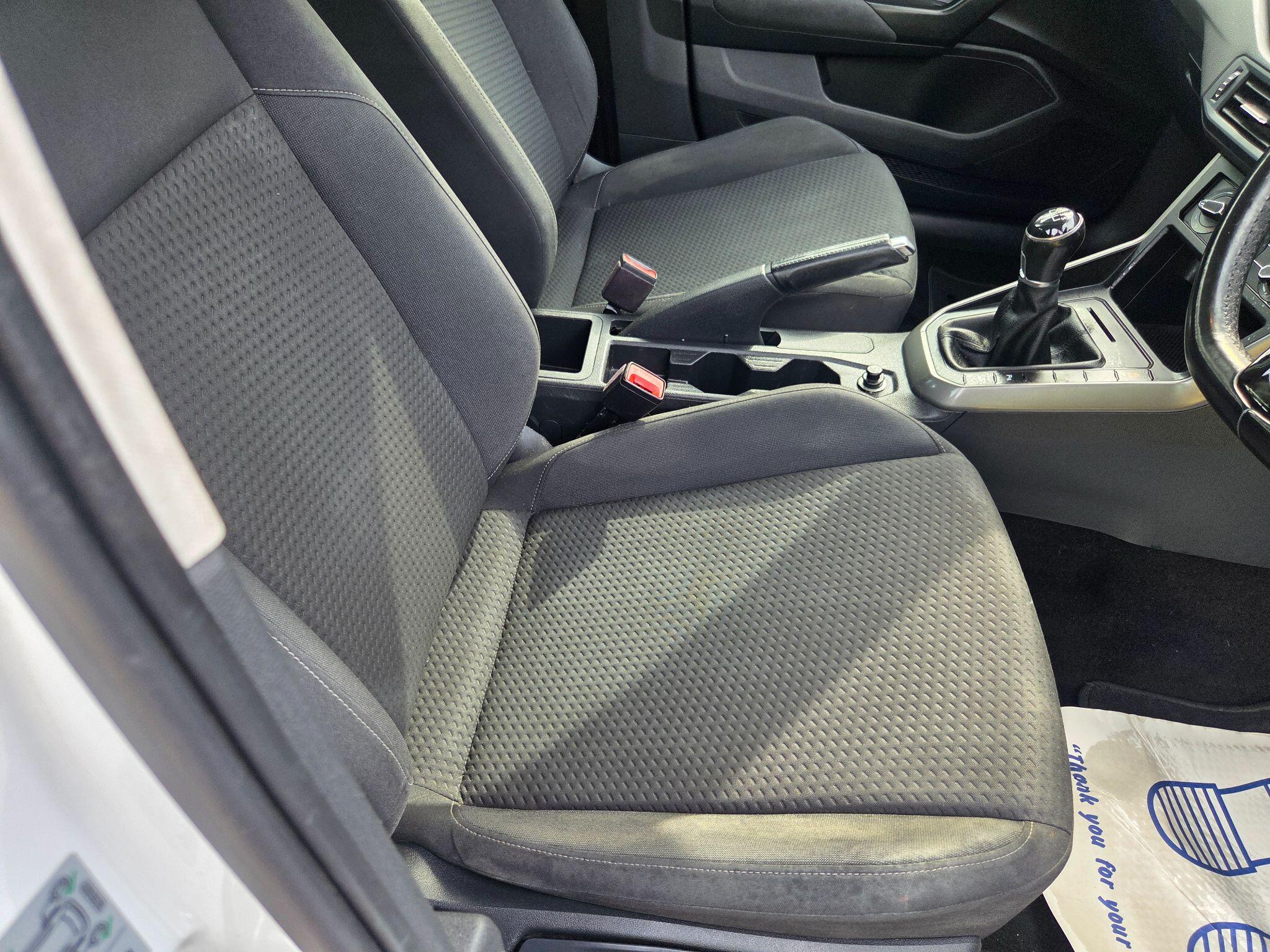 Volkswagen Polo view 13