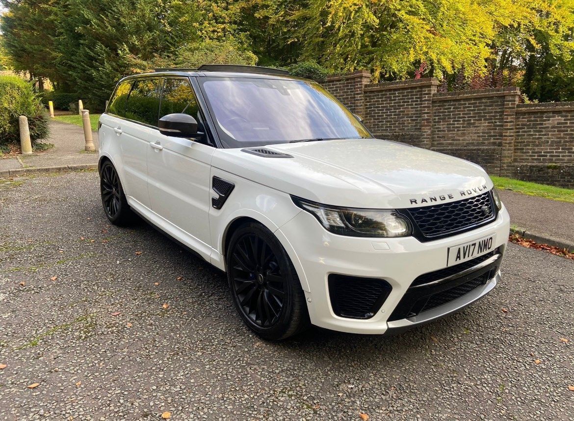 2017 Land Rover Range Rover Sport image 3