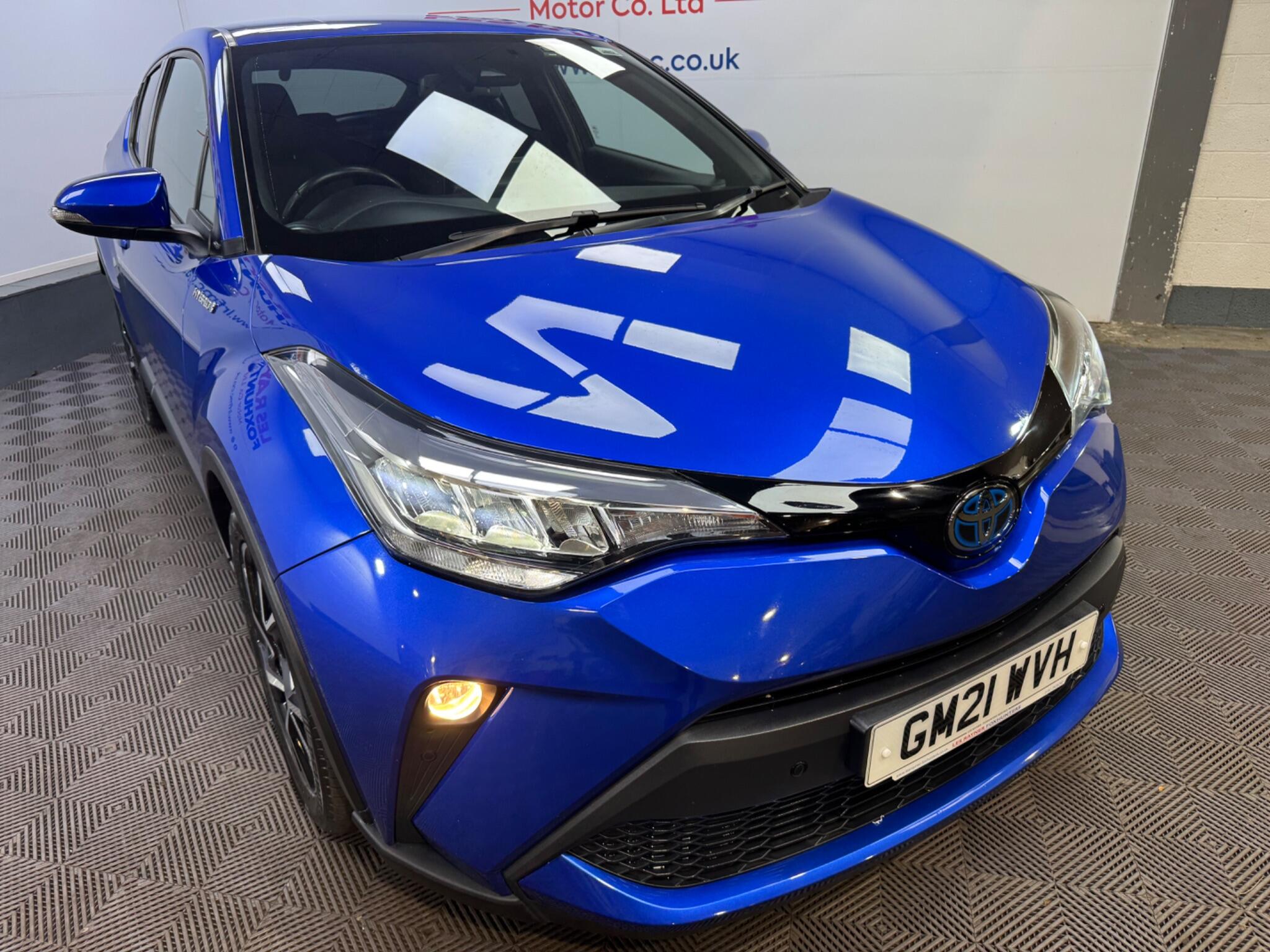 Toyota C-HR view 10