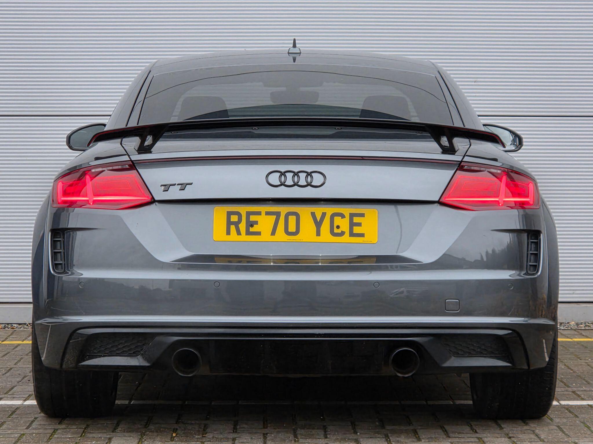 Audi TT view 6