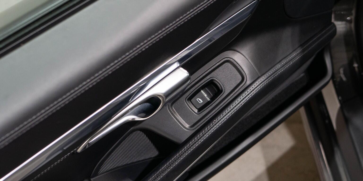 Porsche 911 view 27