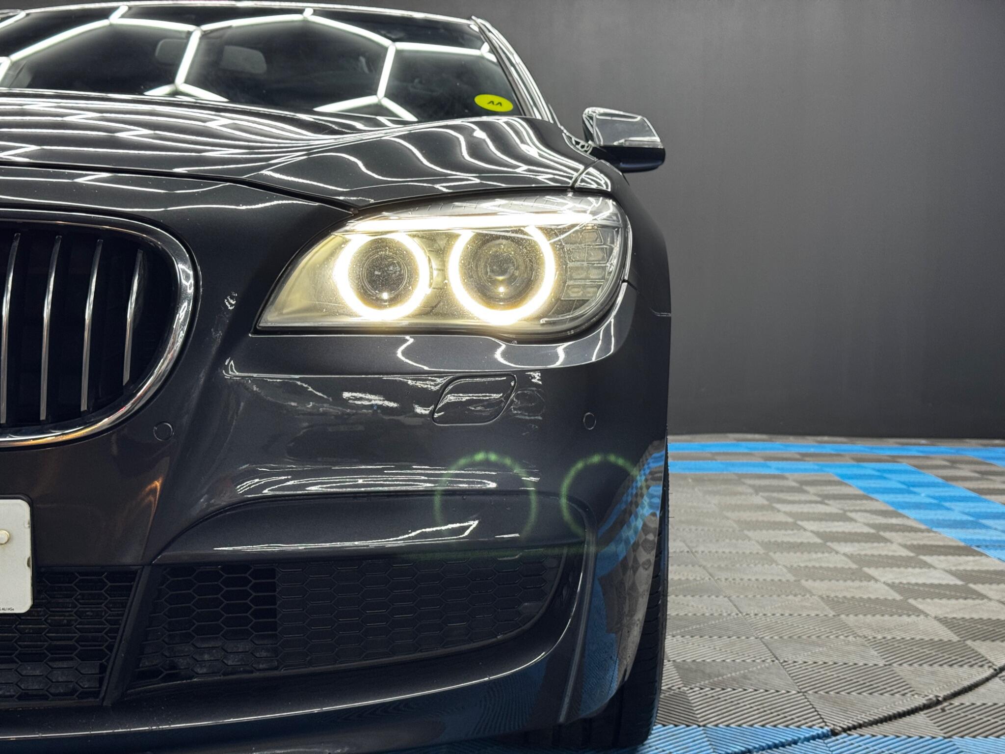 BMW 7 Series view 51